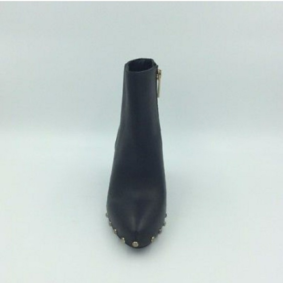 BCBG Generation Booties! Great condition - Picture 2 of 2